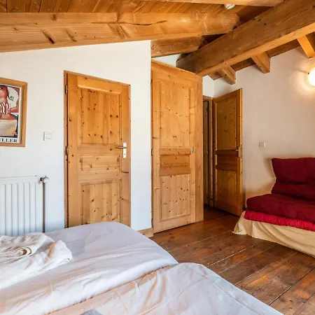 De 7 Pieces Avec Jacuzzi Et Wi-fi, Proche Des Telecabines Et Du Centre Des Gets - Fr-1-671-4